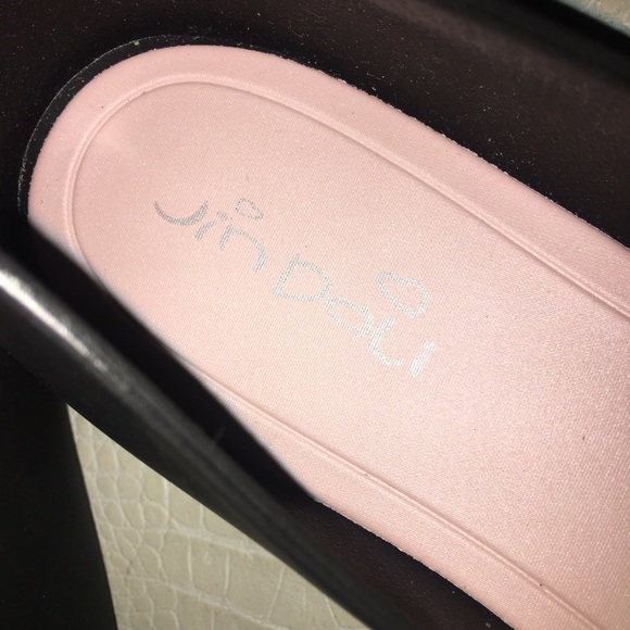 Jin Dali rubber designer slip on Flats NWOT - Picture 6 of 6
